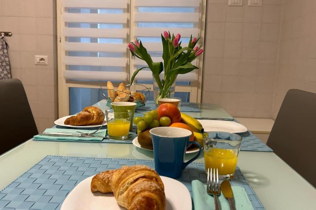 Casa Ambra, 50m Vom Comer See, 2 Private Parkplaetze Holiday home Tremezzo
