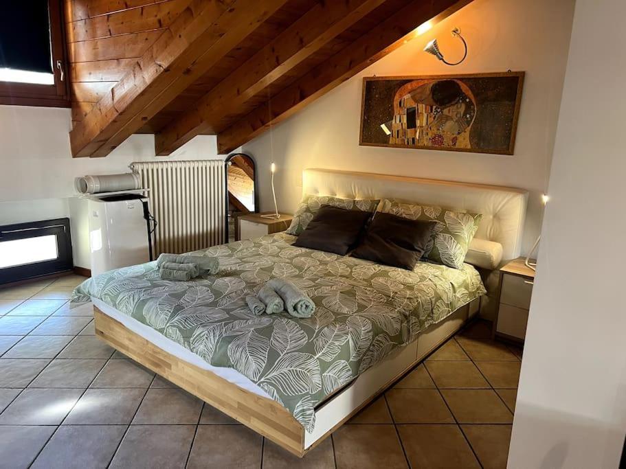Attico Accogliente E Moderno Apartment *