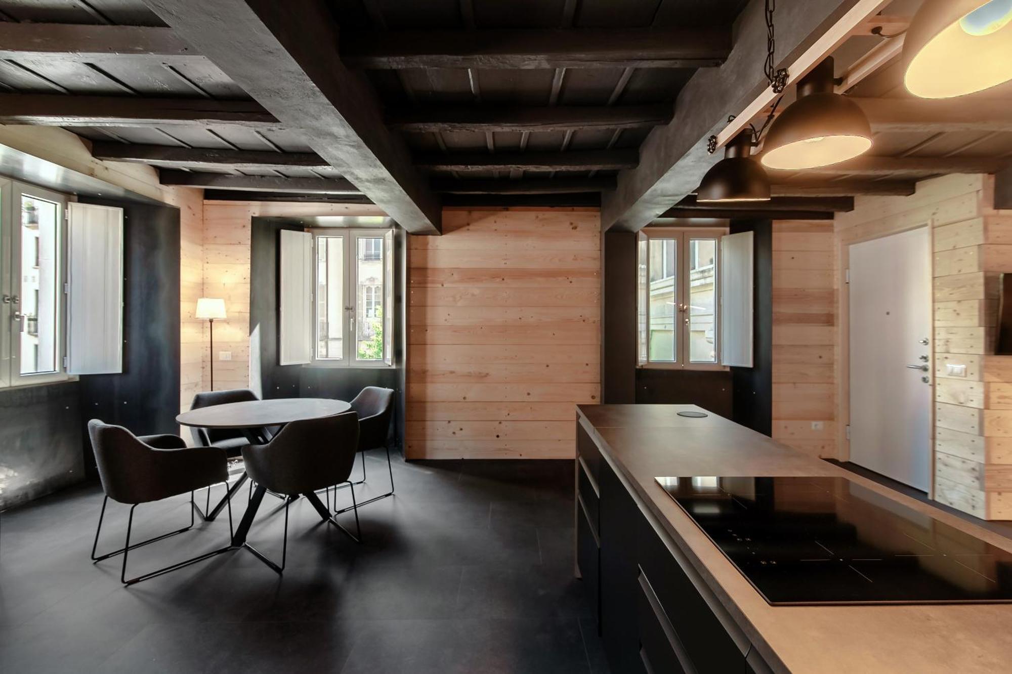 Fitzgerald Building - The House Of Travelers Apartment