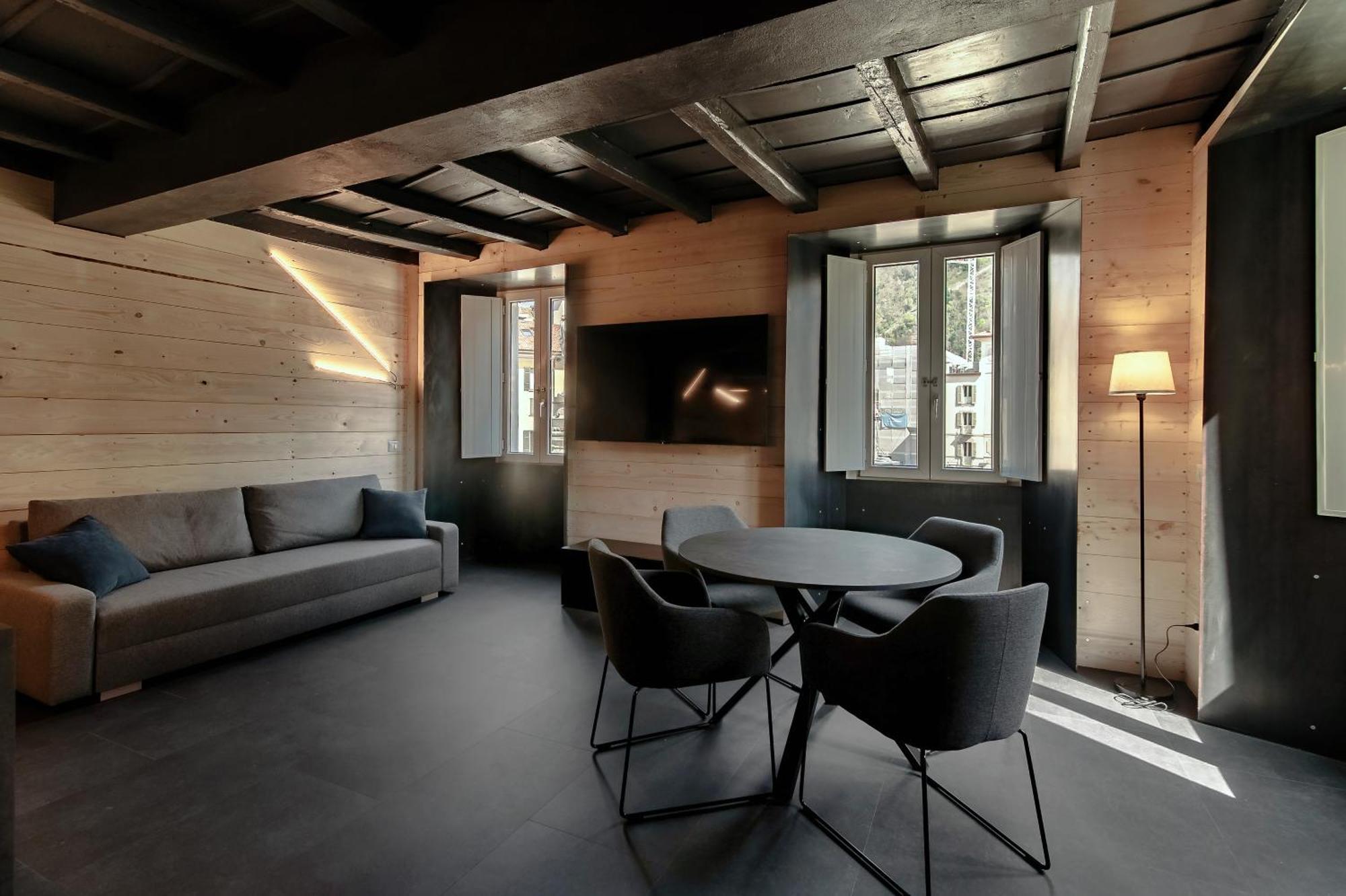 Fitzgerald Building - The House Of Travelers Apartment Como