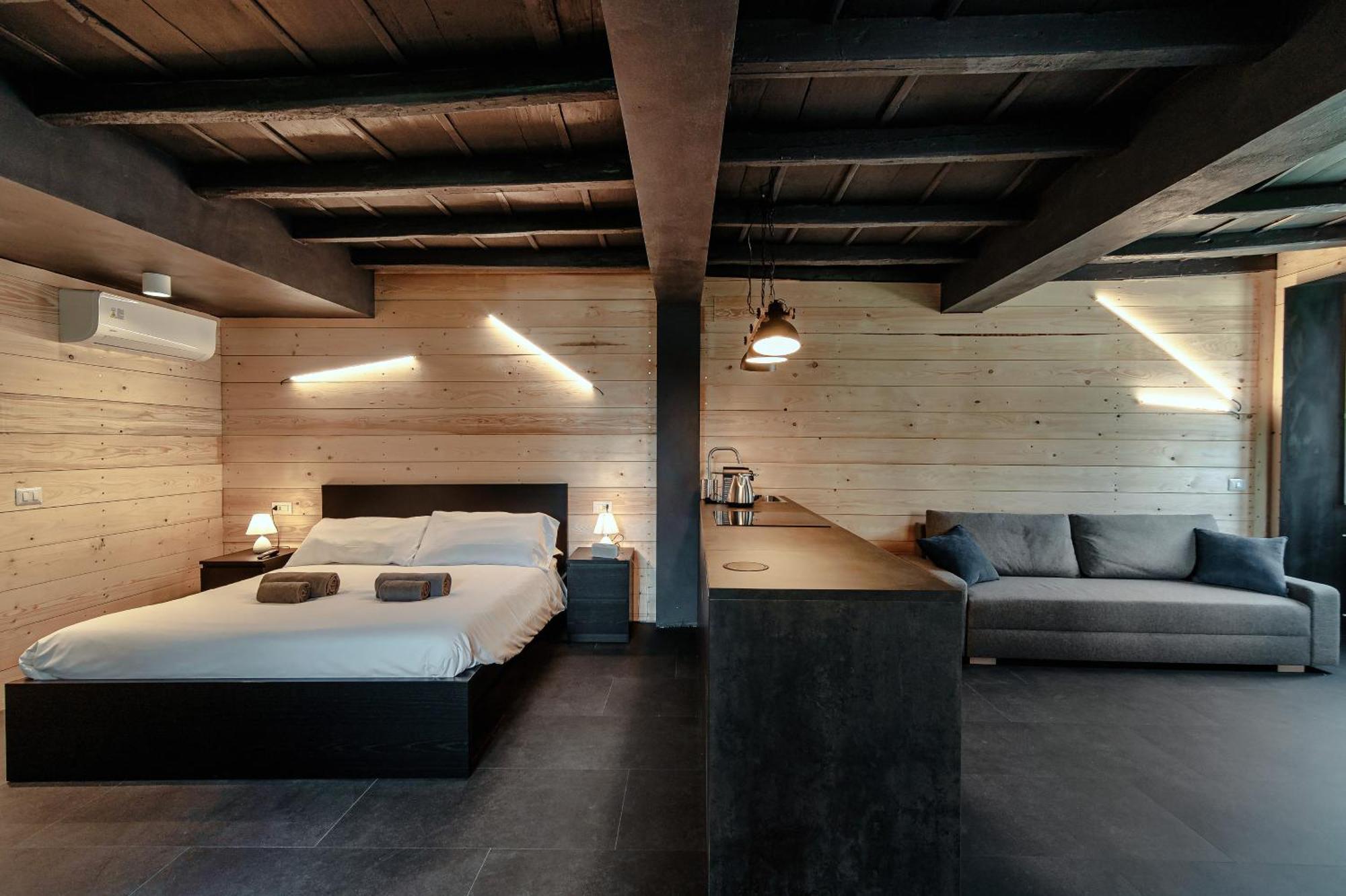 Fitzgerald Building - The House Of Travelers Apartment *