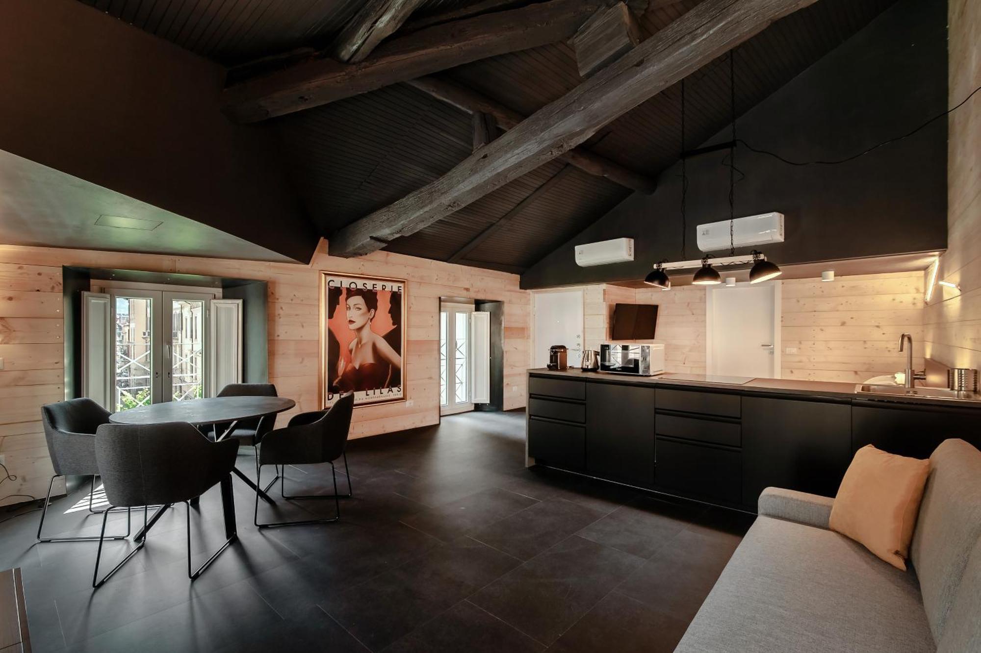 Apartment Fitzgerald Building - The House Of Travelers