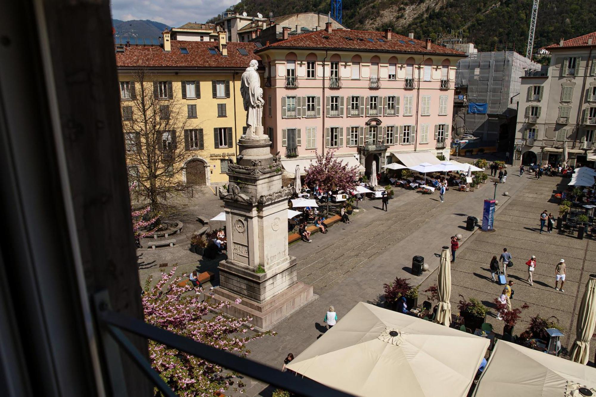 Fitzgerald Building - The House Of Travelers Apartment Como