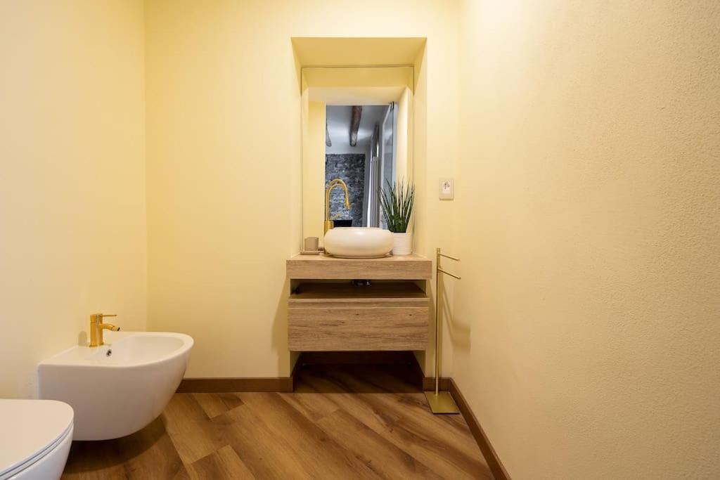 Casa Regina Margherita - Lussuoso Vista Con Parcheggio E Aria Condizionata Carate Urio