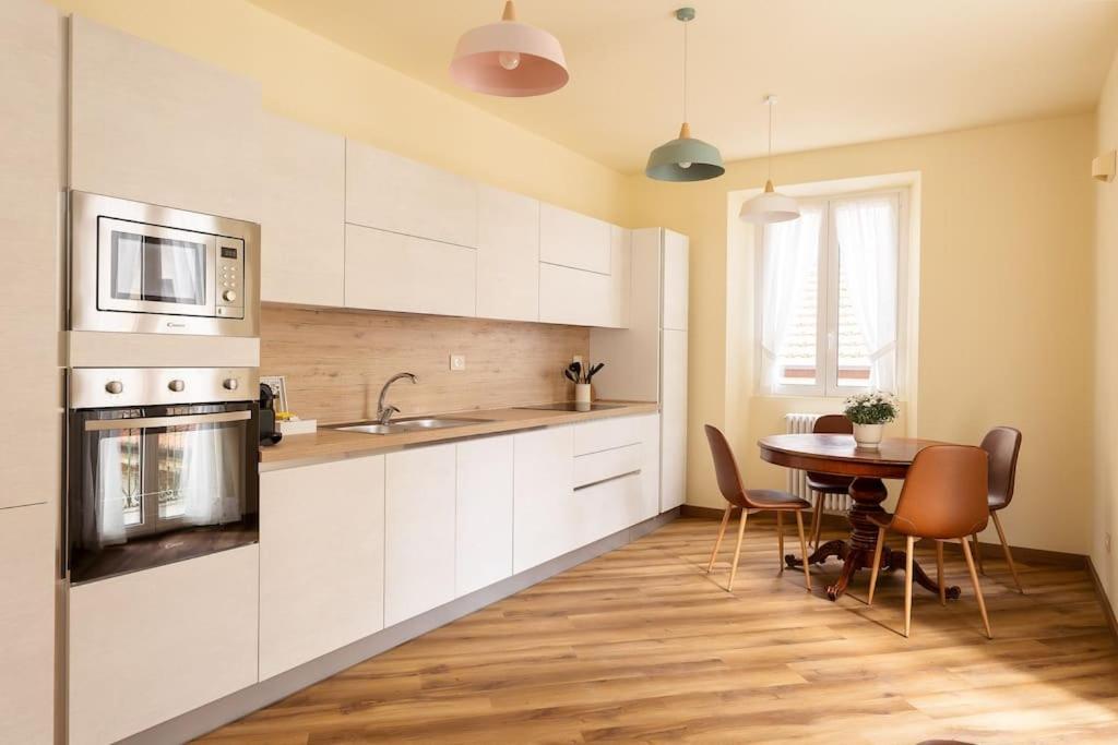 Casa Regina Margherita - Lussuoso Vista Con Parcheggio E Aria Condizionata Carate Urio