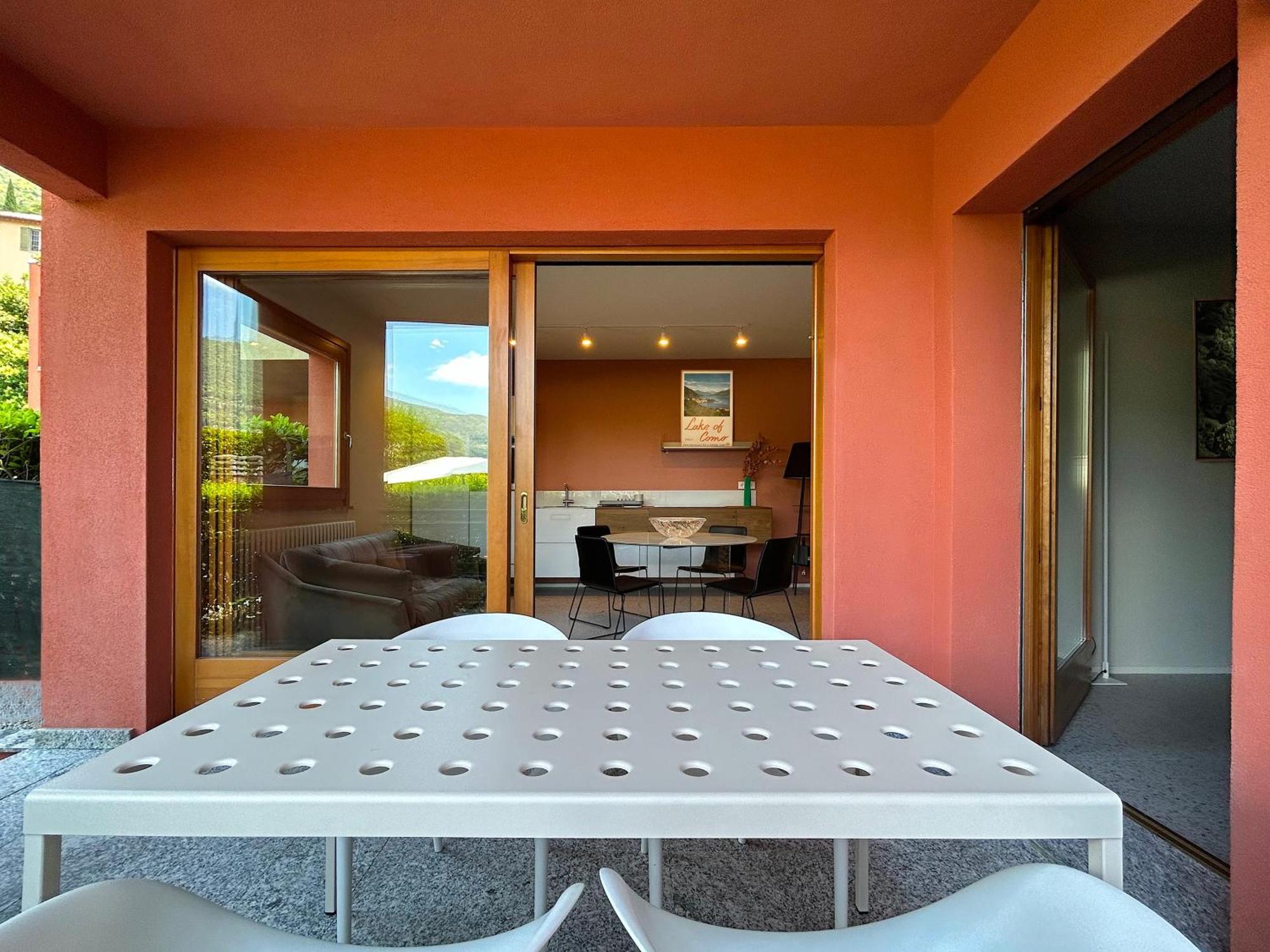 Nest With Private Garage Apartment