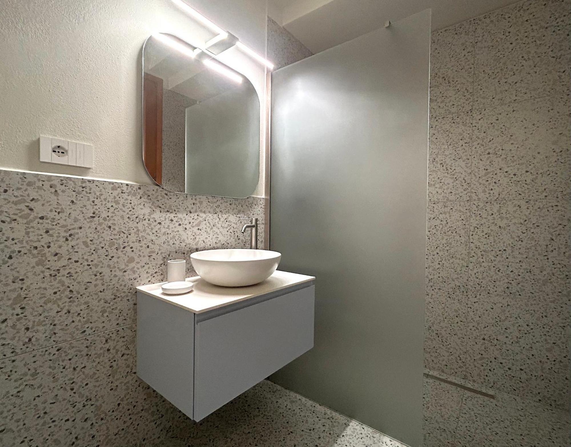 Nest With Private Garage Apartment Blevio