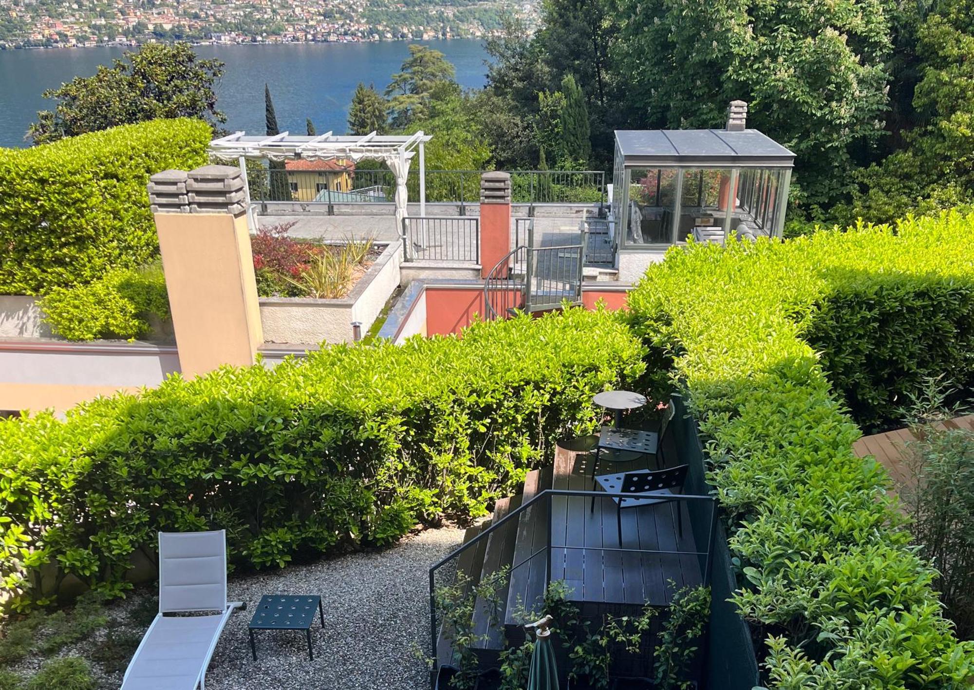 Nest With Private Garage Apartment