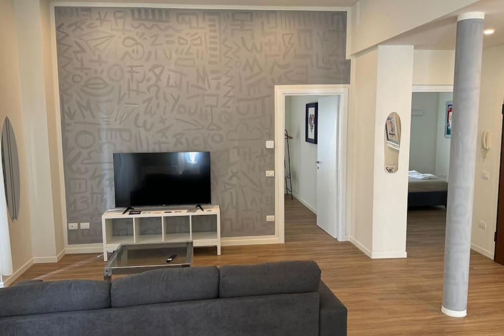House Of Art - Downtown Apartment
