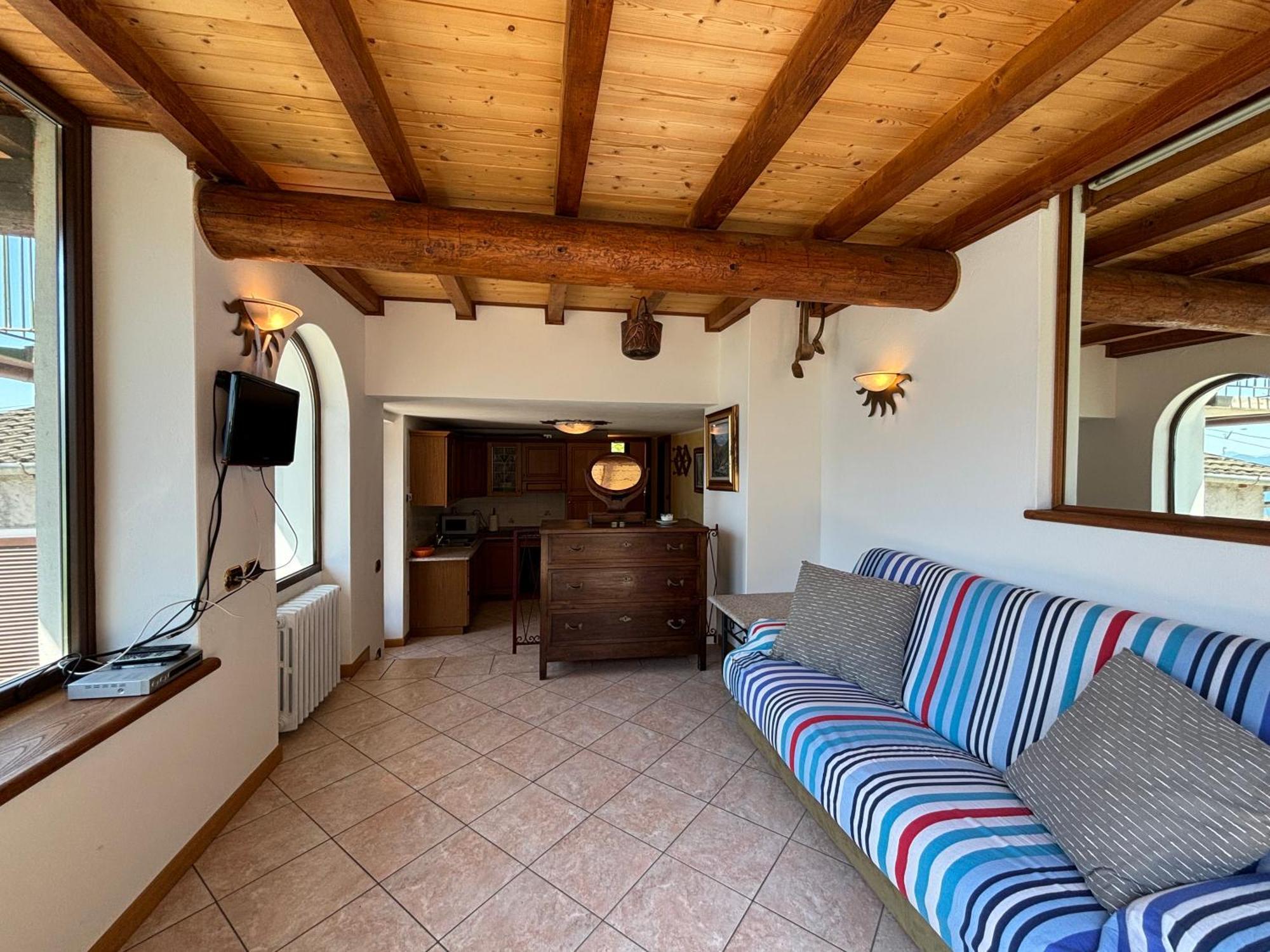 Casa Renato Lake View - Larihome A66 *