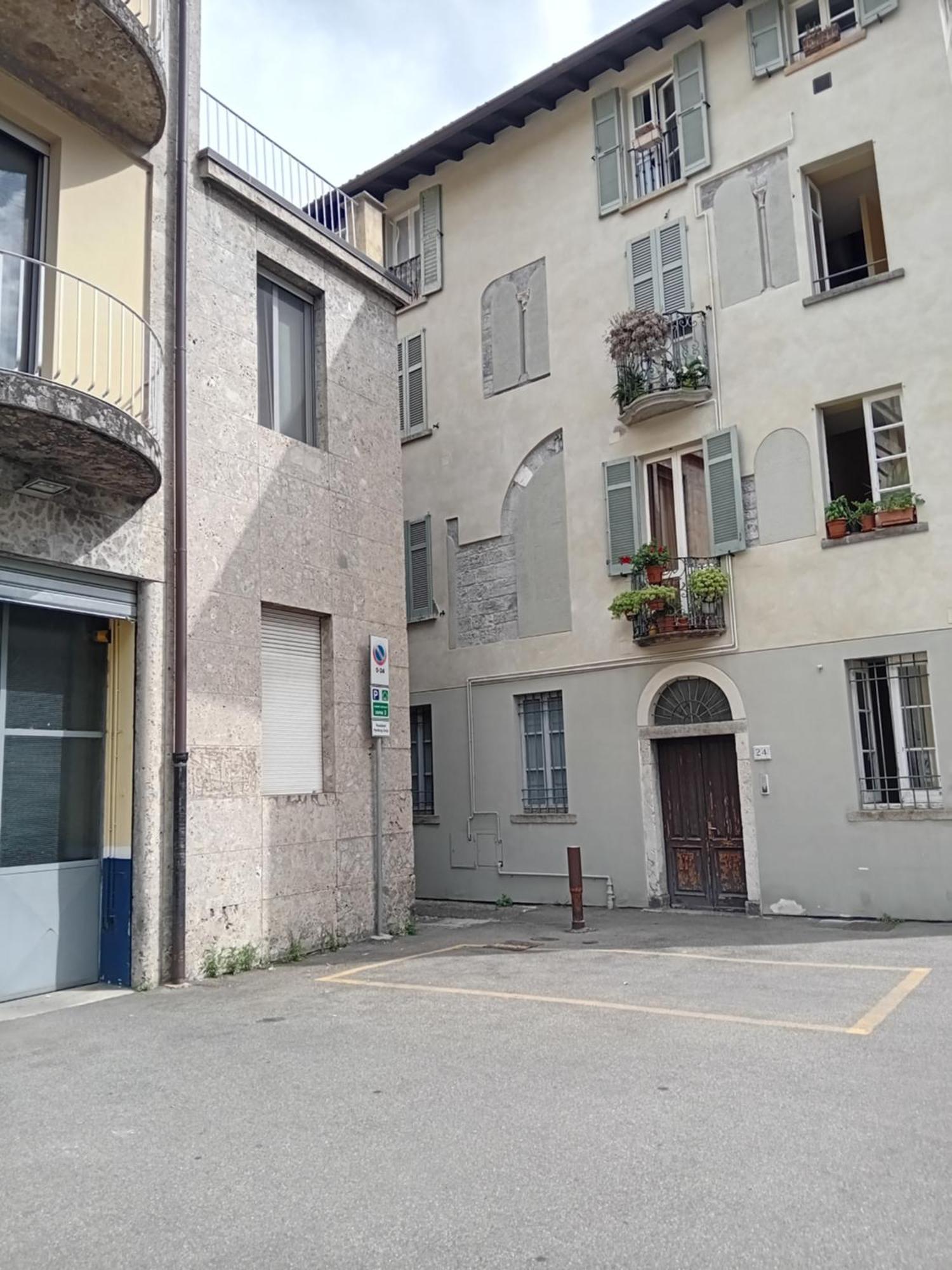 History Luxury By Revenue House Apartment Como