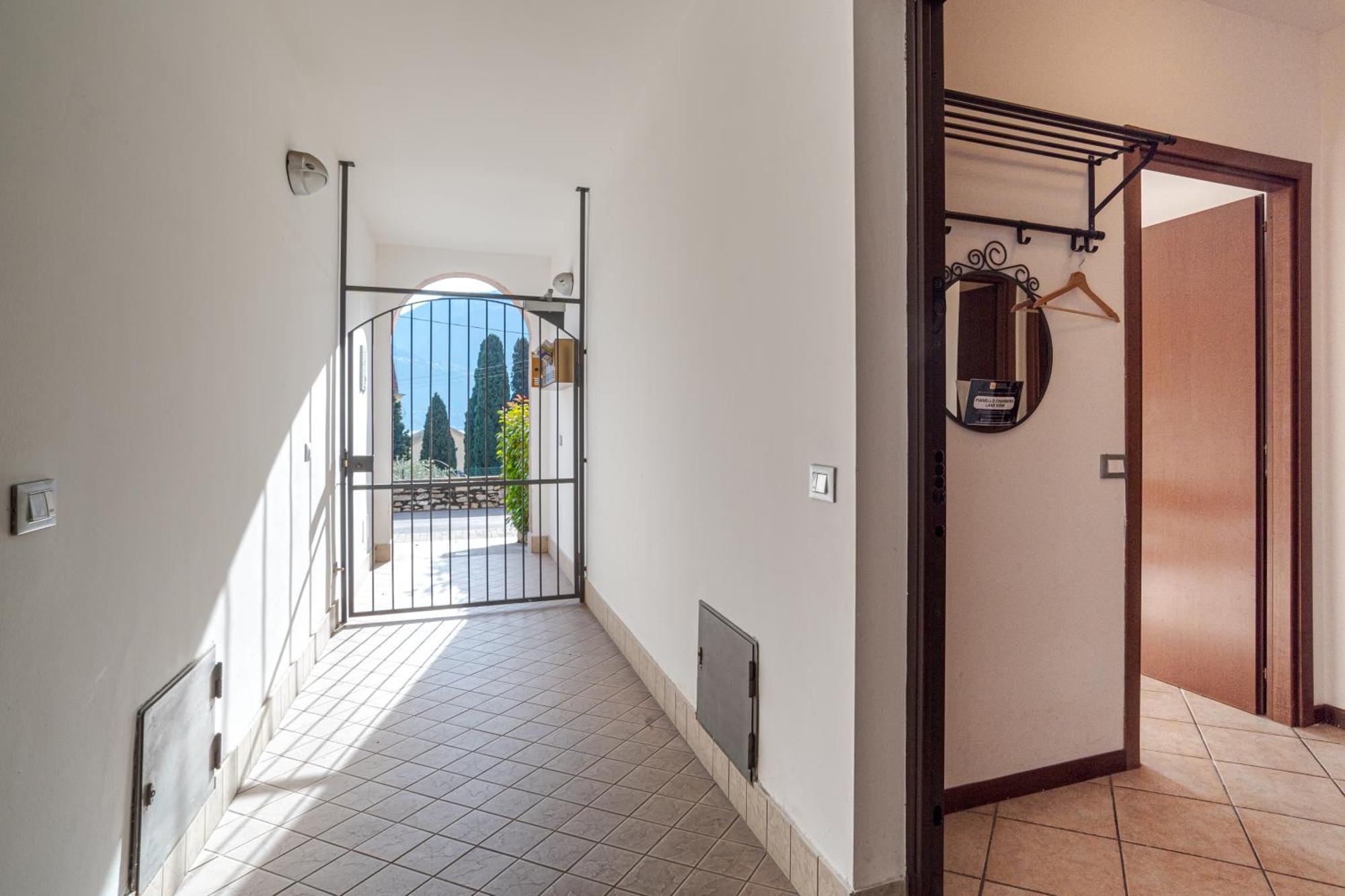Pianello Charming View Apartment