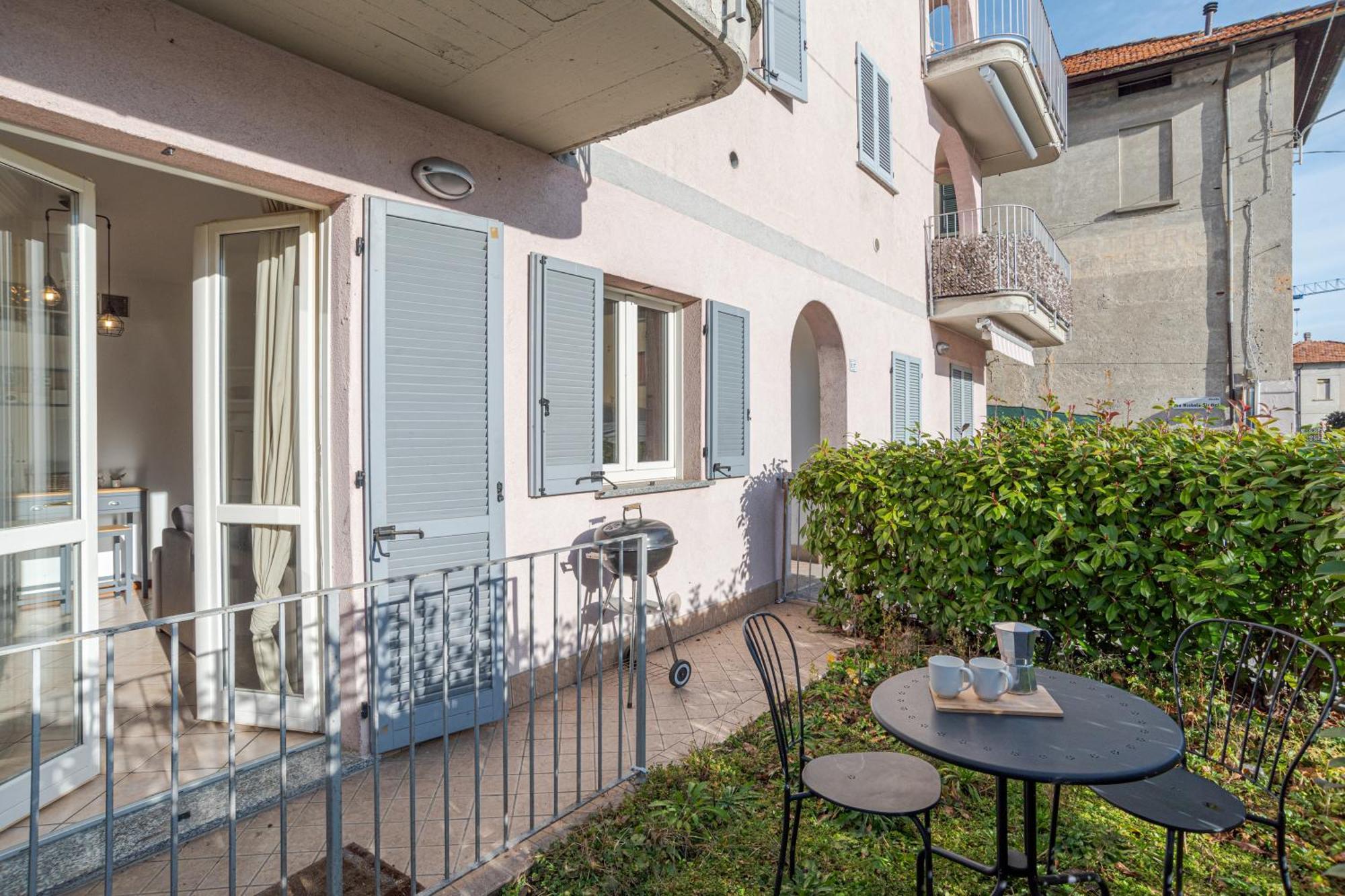 Pianello Charming View Apartment