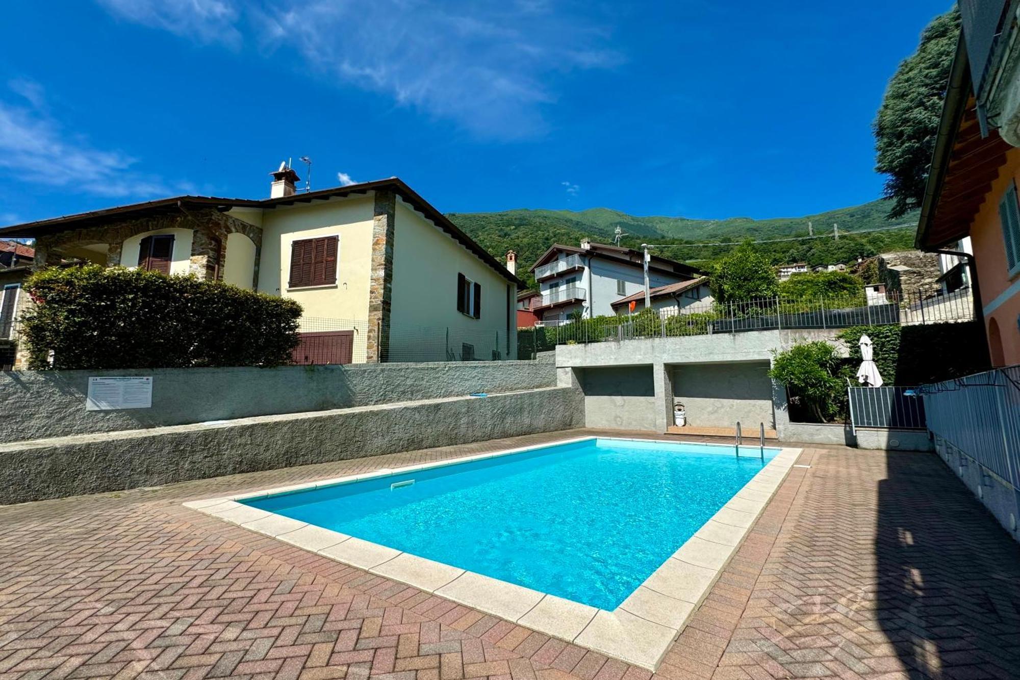 Pianello Charming View Apartment