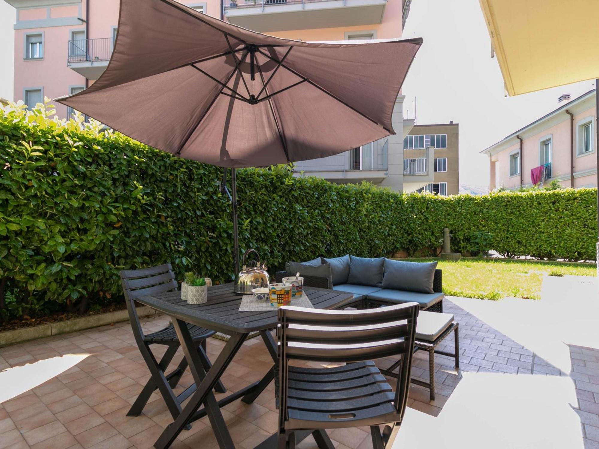 Apartment Welcomely - Violet House & Garden *