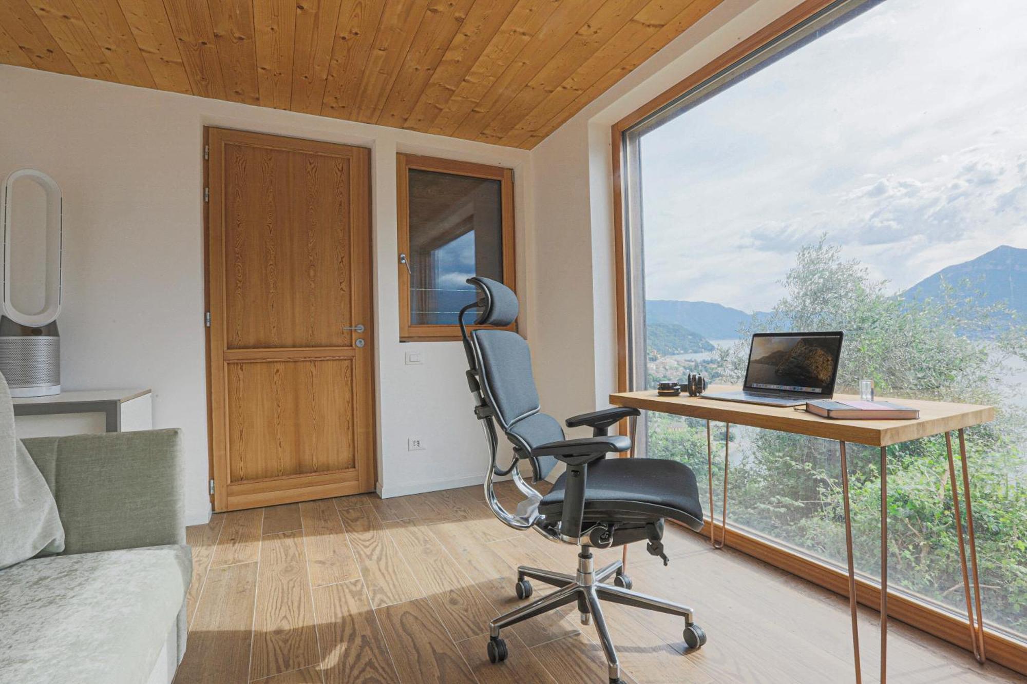 La Wally - 4 Bedroom With Pool & View Villa Bellano