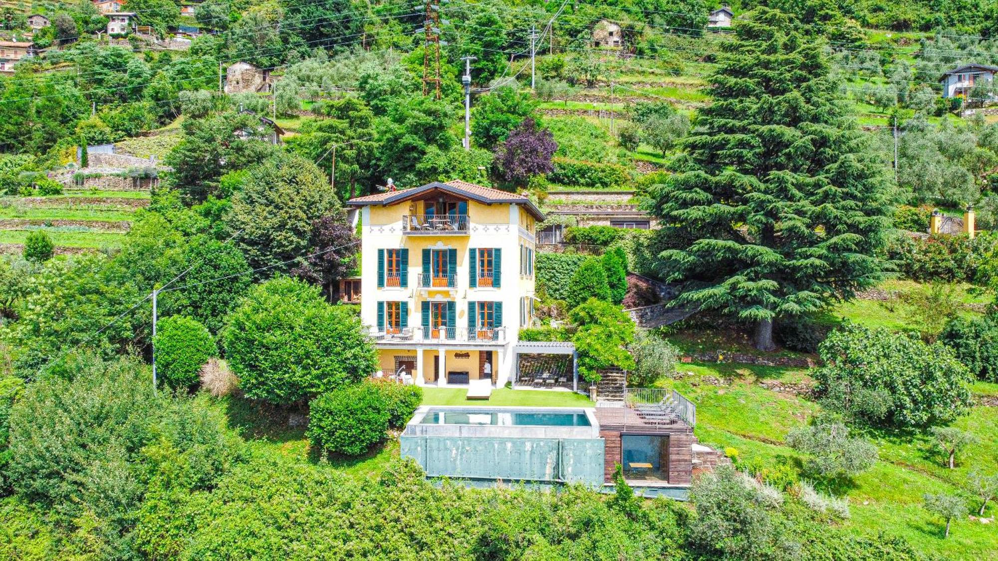 Villa La Wally - 4 Bedroom With Pool & View Bellano