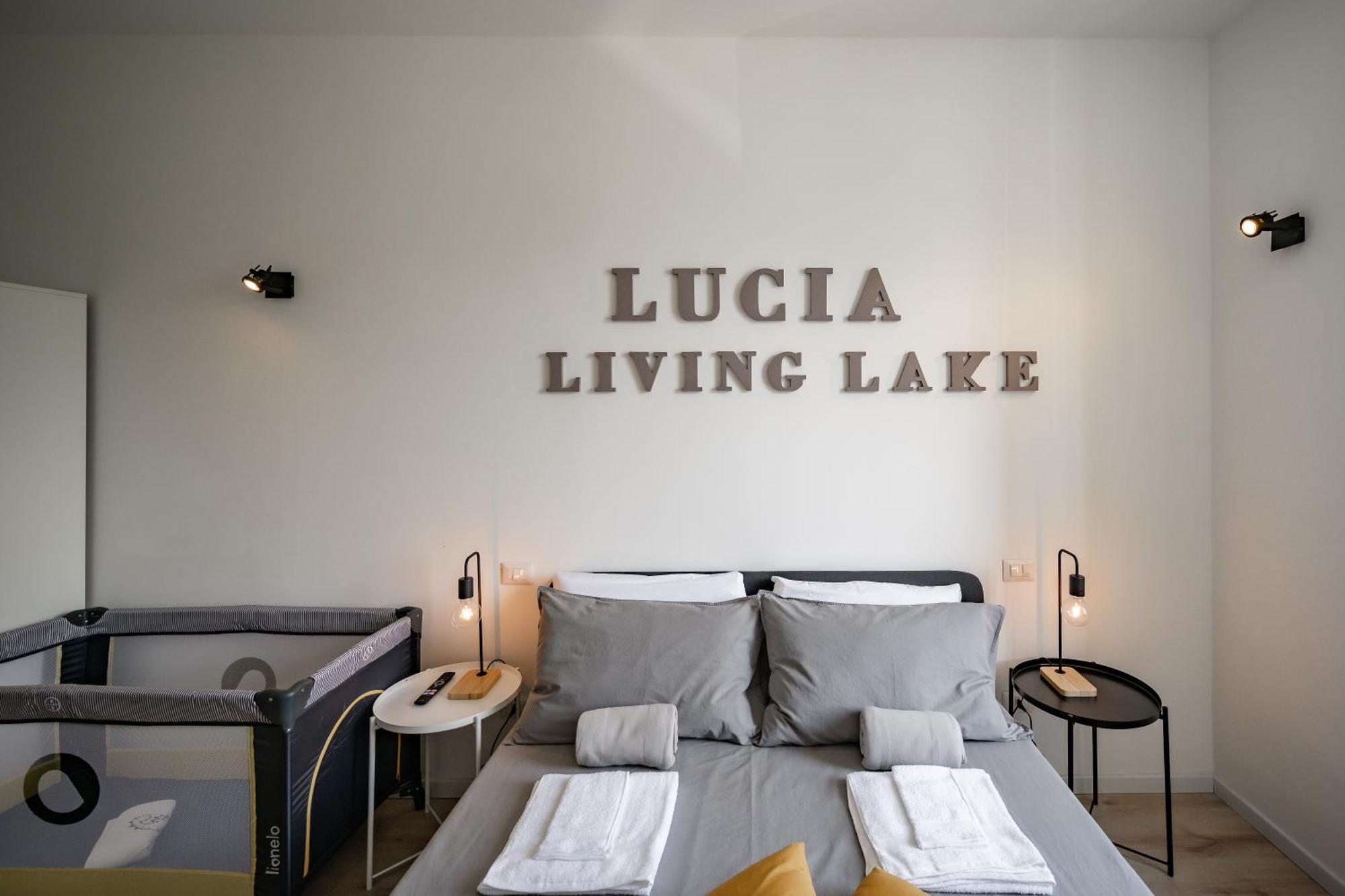Renzo & Lucia Living Apartment Malgrate