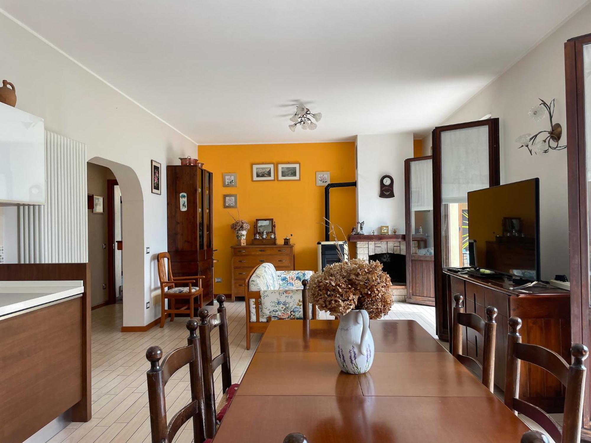 Il Melograno 1 With Access Oliveto Lario