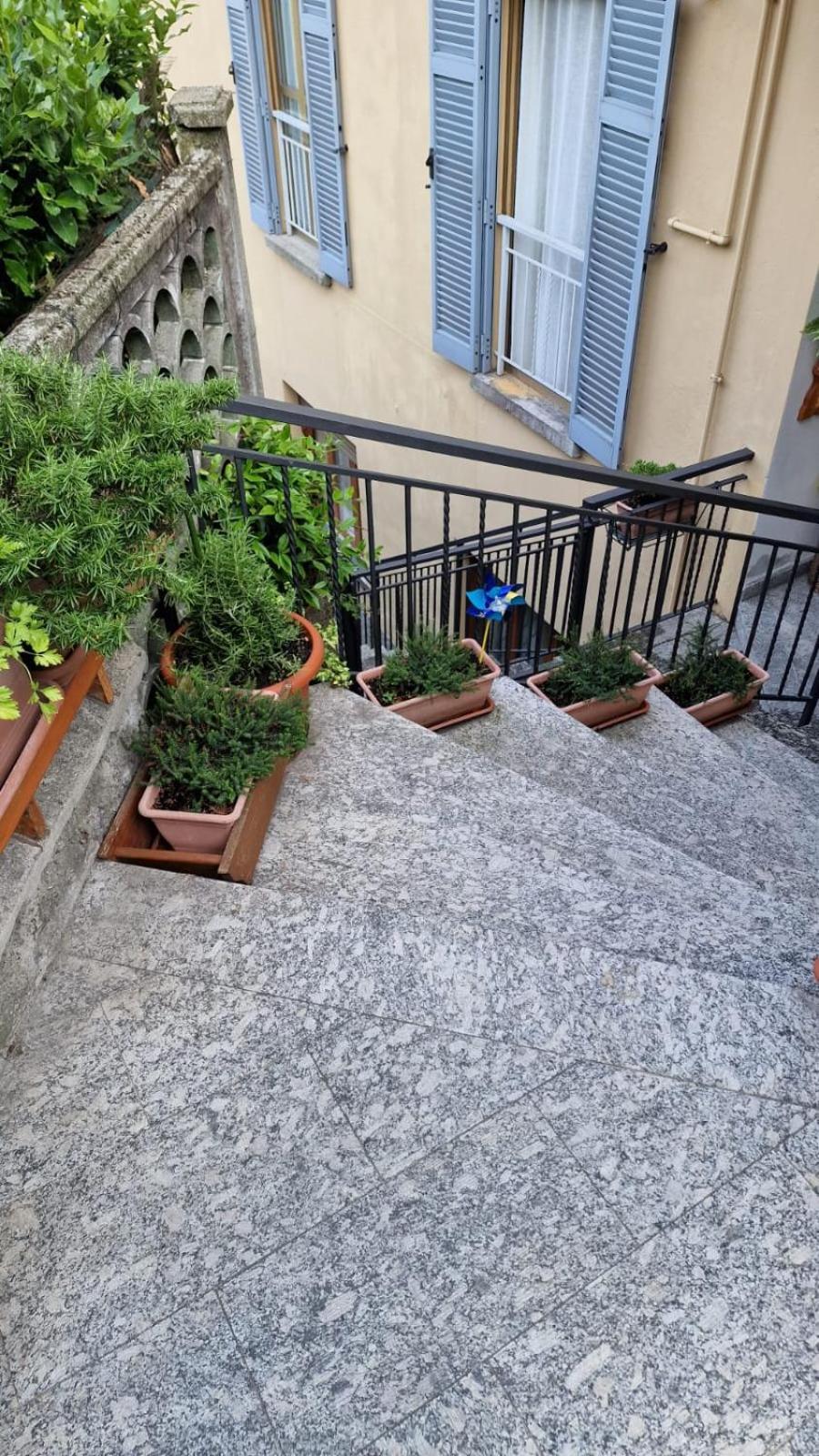 Dalla Zia Marta Ampio *