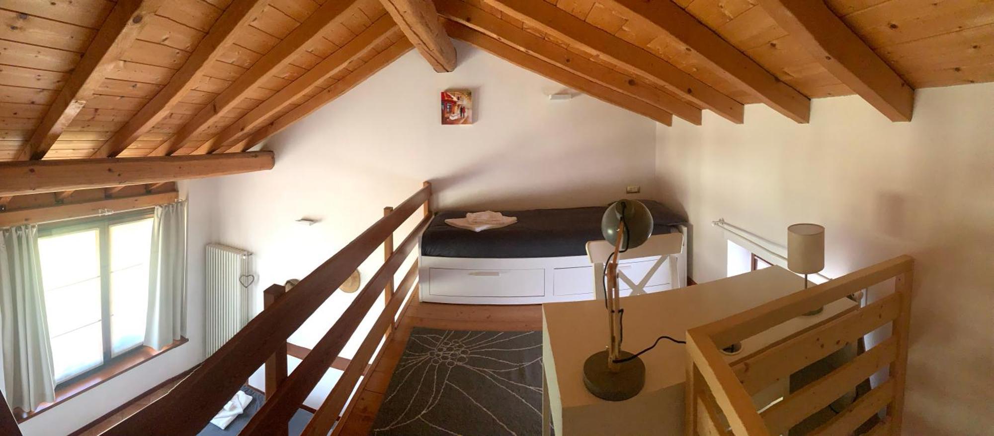 Il Granaio - Ancient Molino Maufet Watermill On - Garden View
