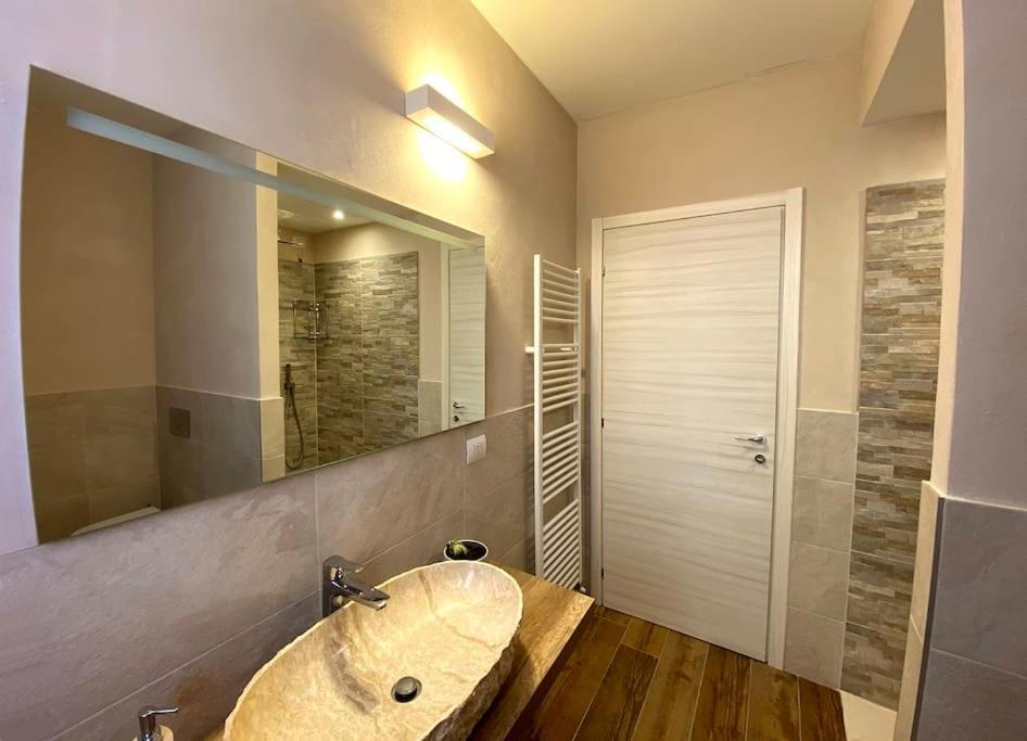Montefiori, Rustic Glow Apartment Esino Lario