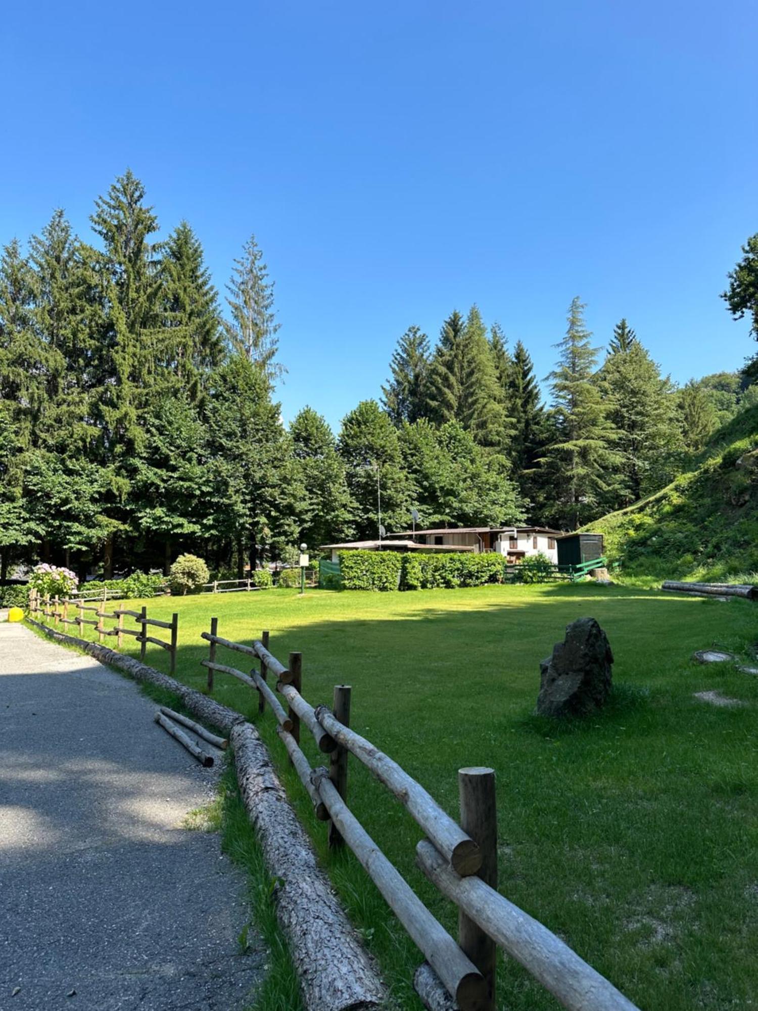 Campeggio Madonna Del Ghisallo Campsite Magreglio