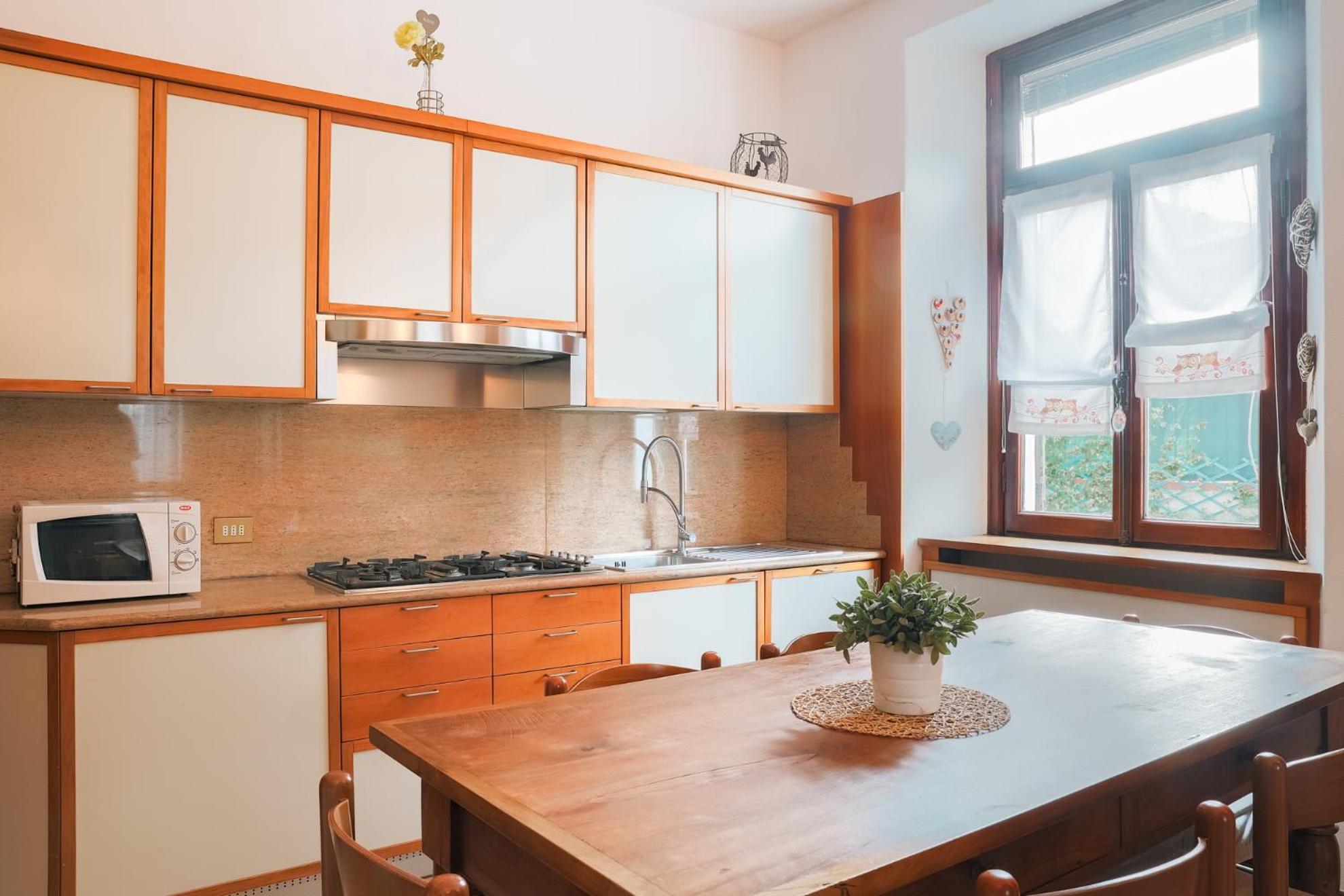 Doriana'S House With Garden & Parking Apartment