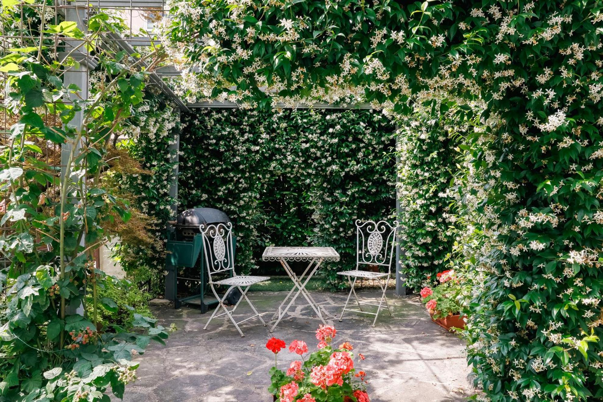 Doriana'S House With Garden & Parking Apartment