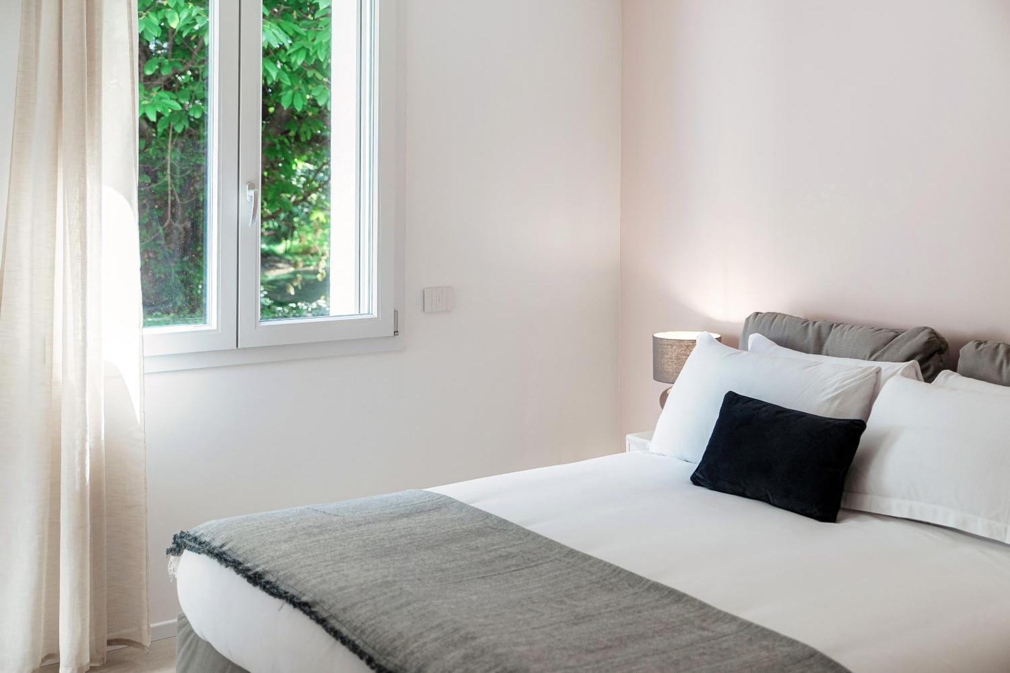 Apartment Lario By Quokka 360 - With Parking Next To