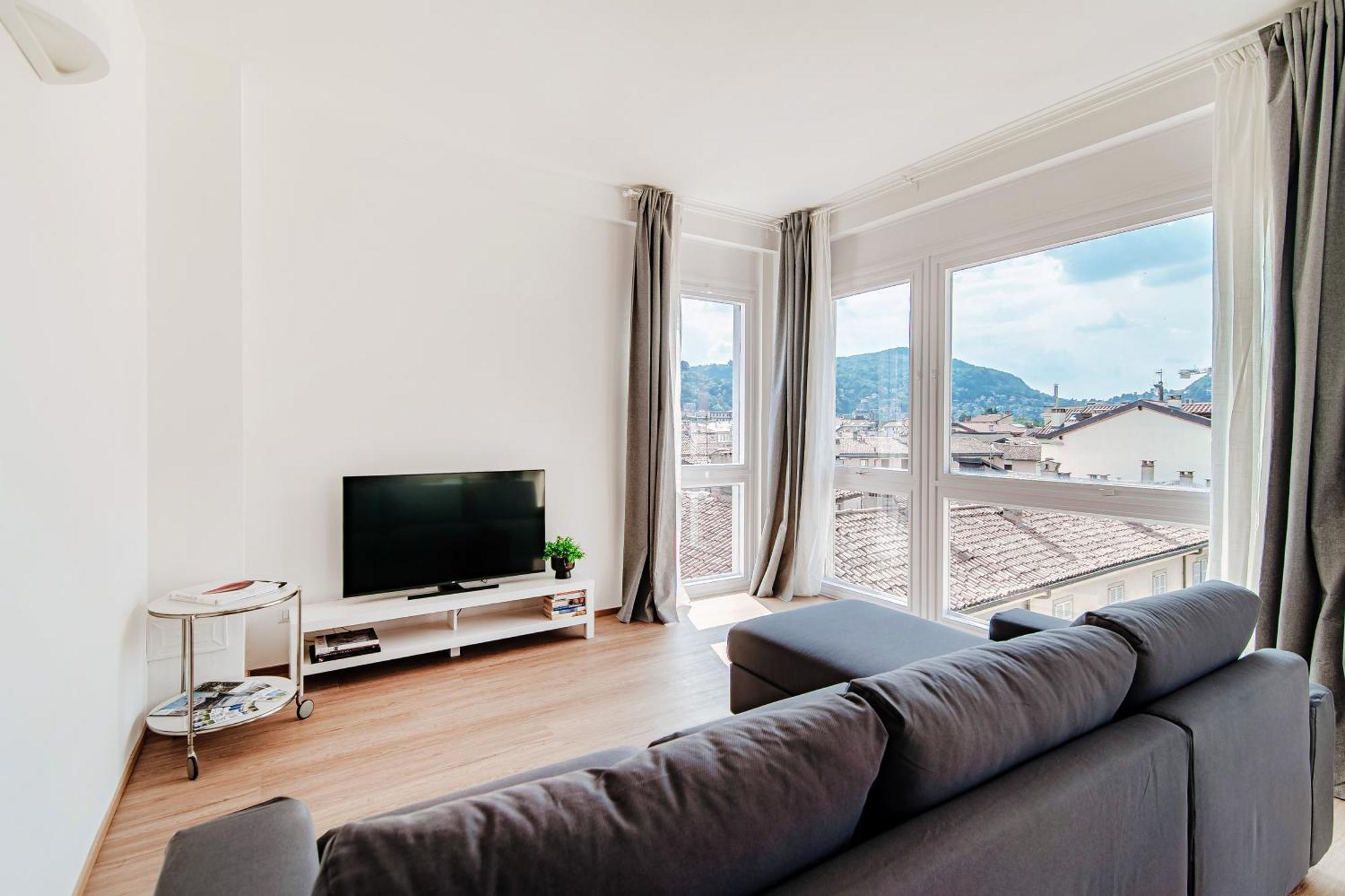 Downtown Como-luxury Apartment *