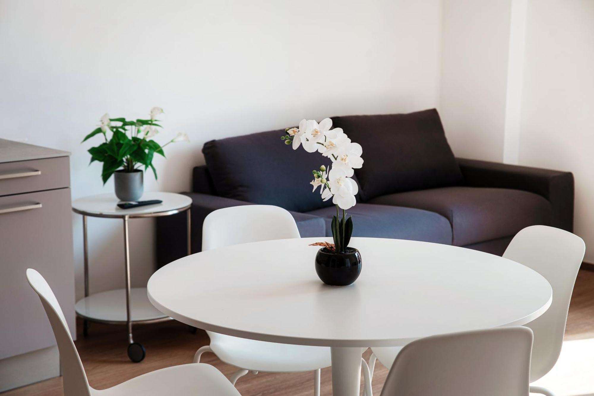 Apartment Downtown Como-luxury *