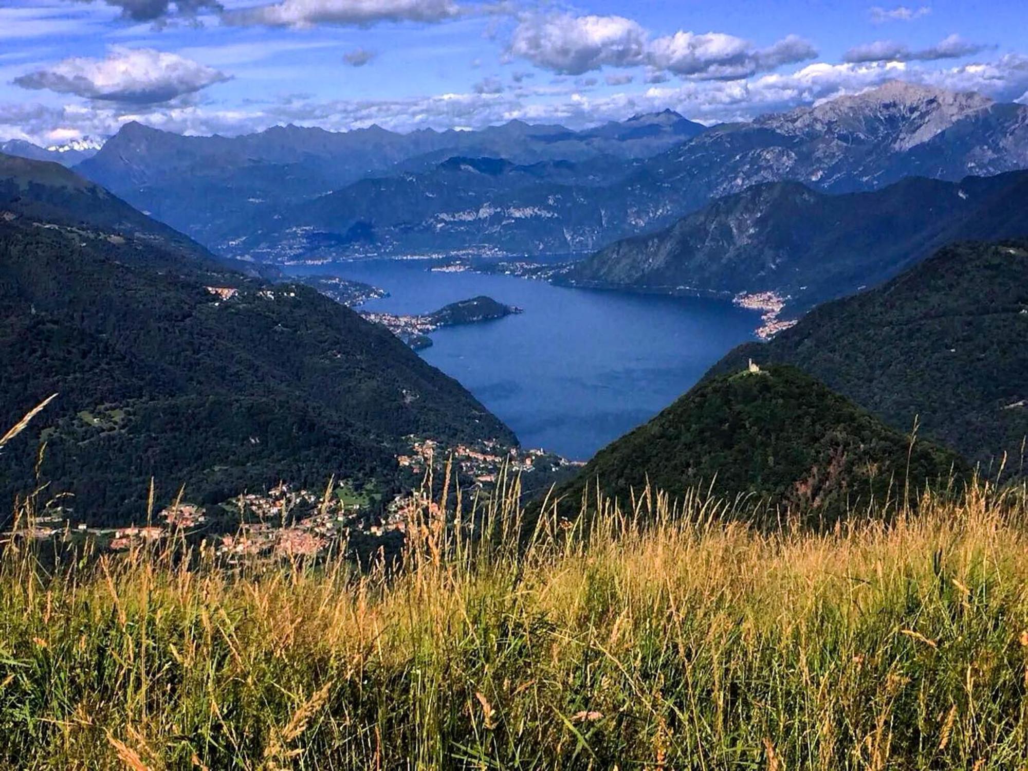 Tra E Montagna