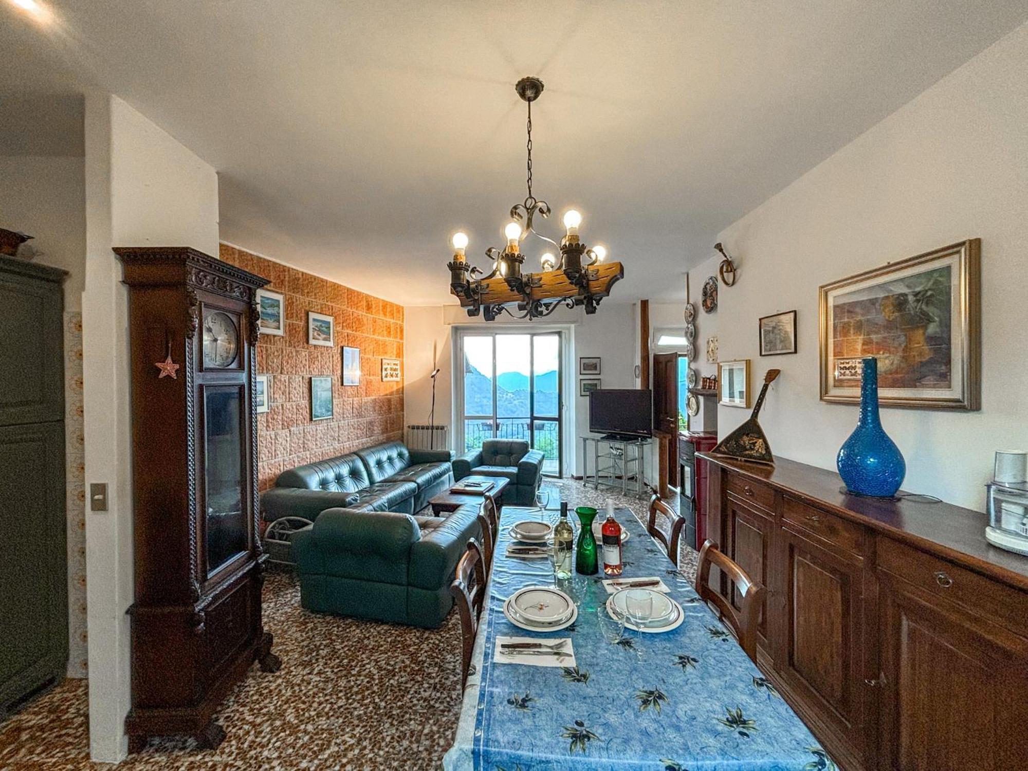 Tra E Montagna * Casasco Intelvi