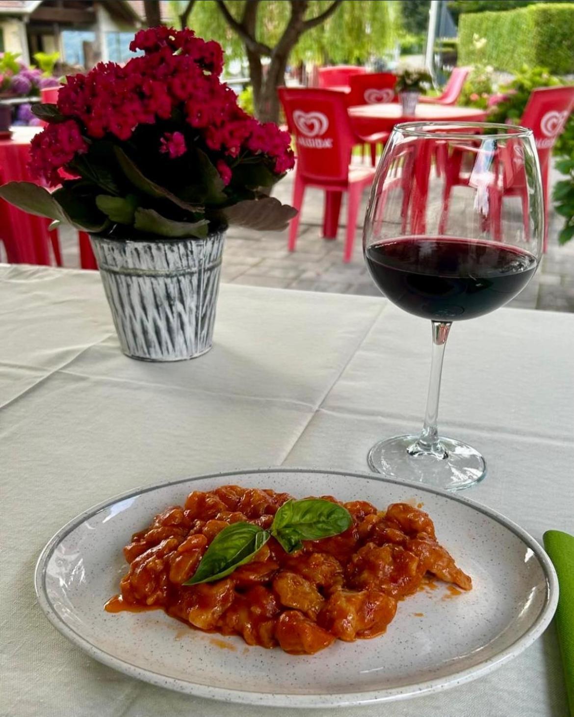 Del Falco Hotel Livo (Lombardy)