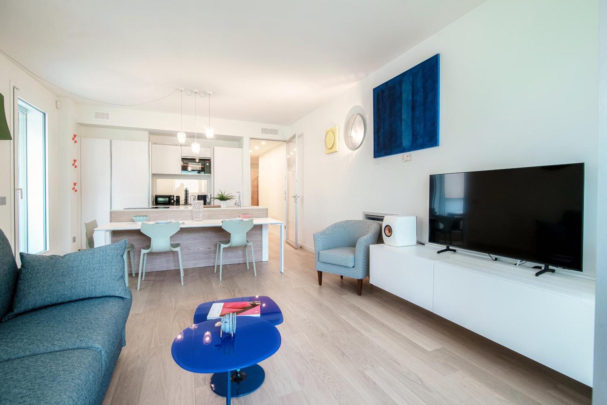 The Art House - By Myhomeincomo Apartment *