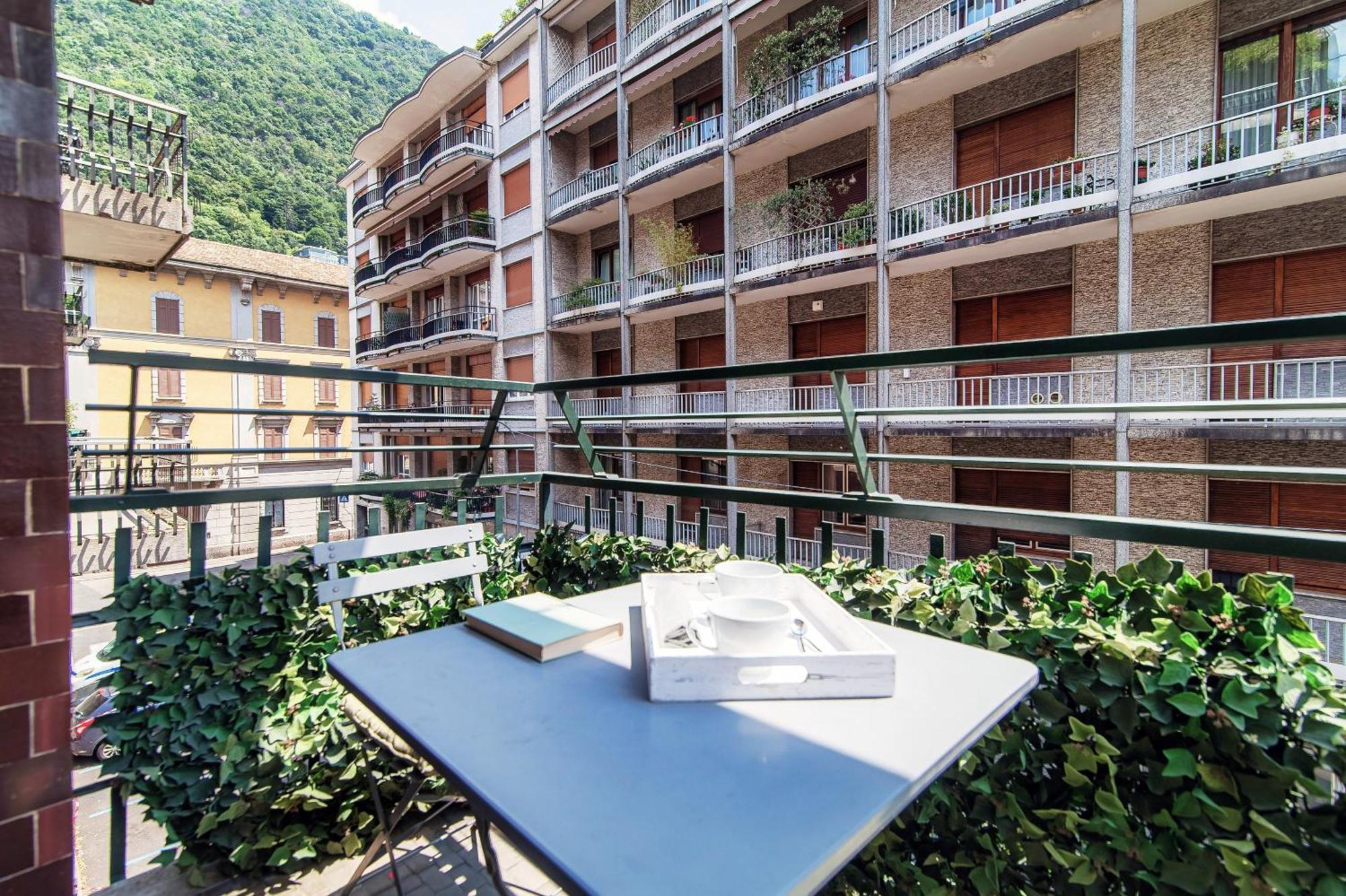 Rezzonico - By Myhomeincomo Apartment