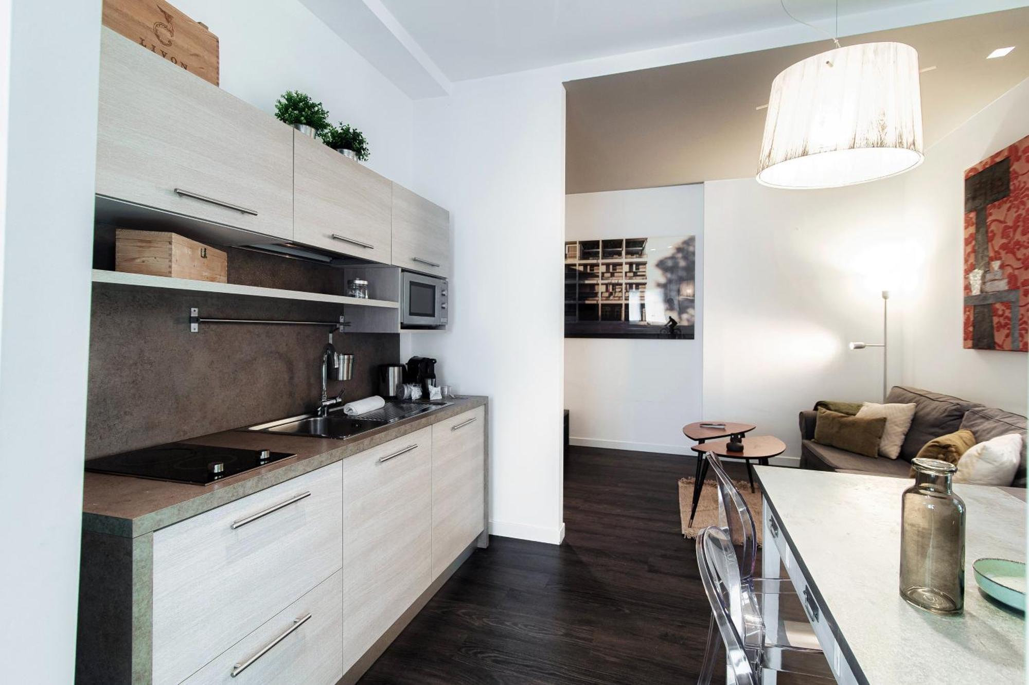 Apartment Rezzonico - By Myhomeincomo *