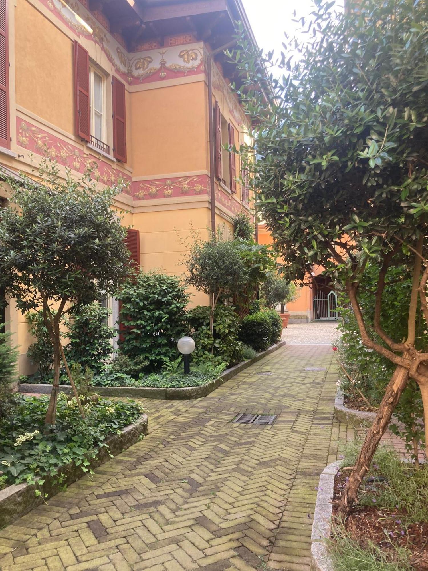 Old Borgo Vico Apartment *