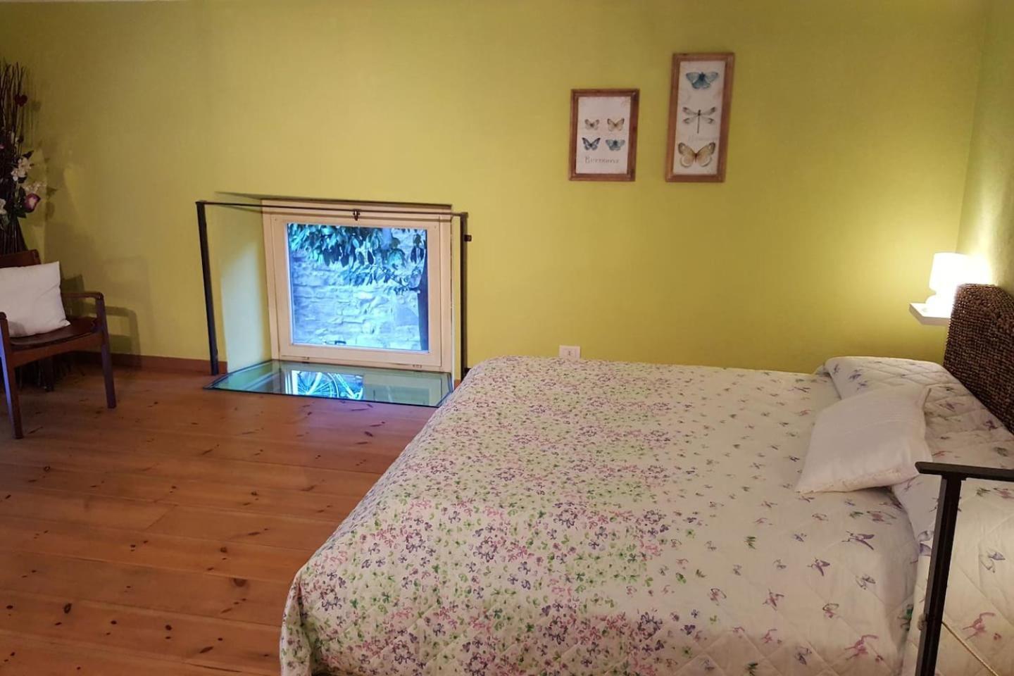Apartment Il Soppalco, Cozy Open Space With Loft In Center
