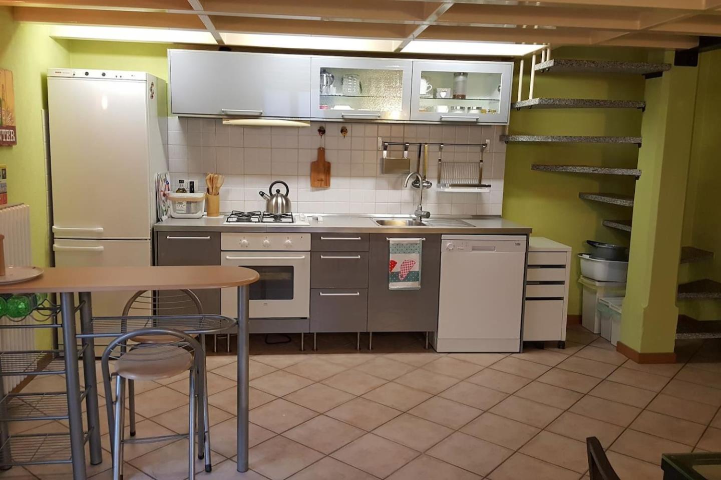 Apartment Il Soppalco, Cozy Open Space With Loft In Center Como