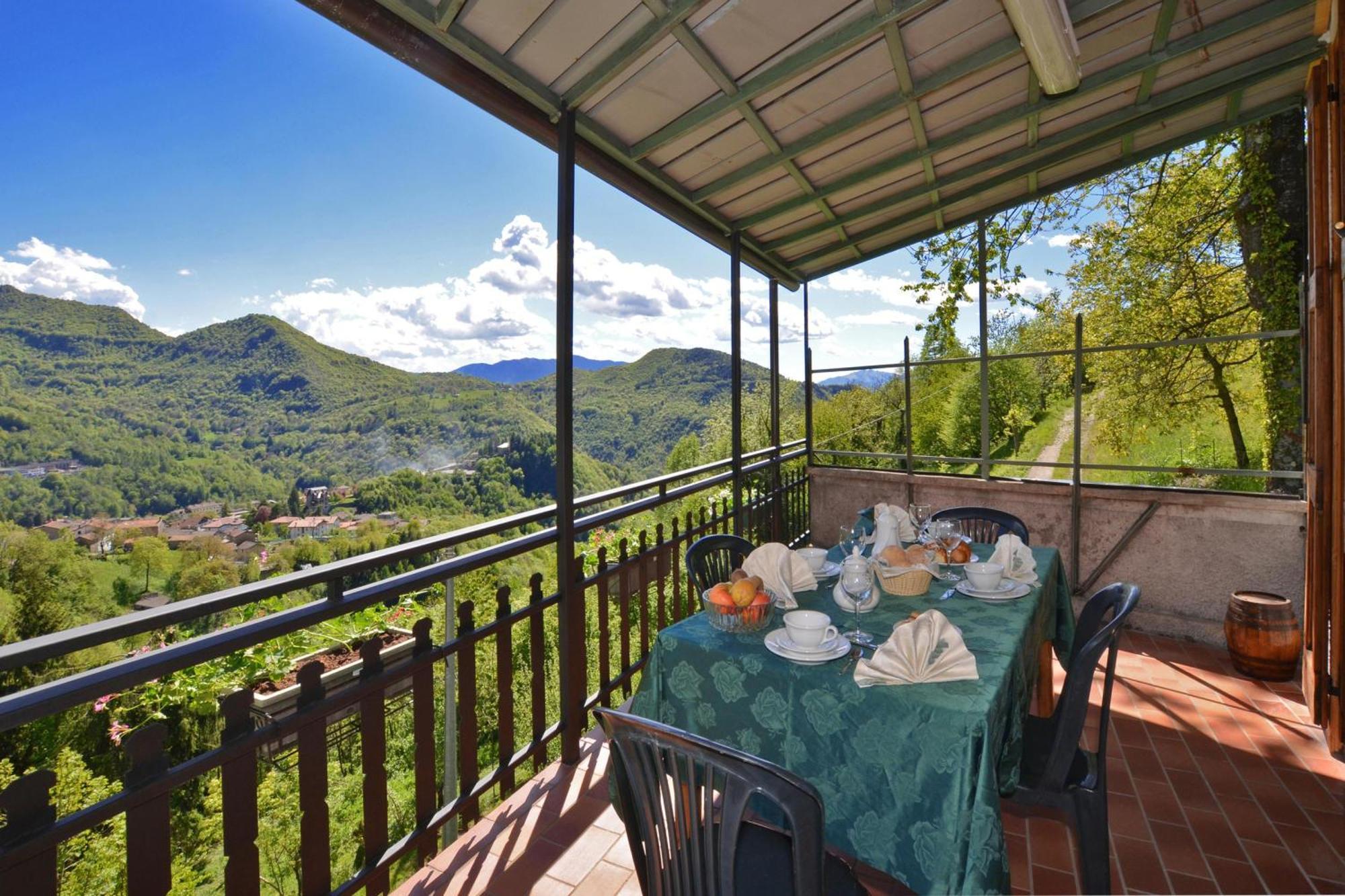 Casa Busso - Happy Holiday home Esino Lario