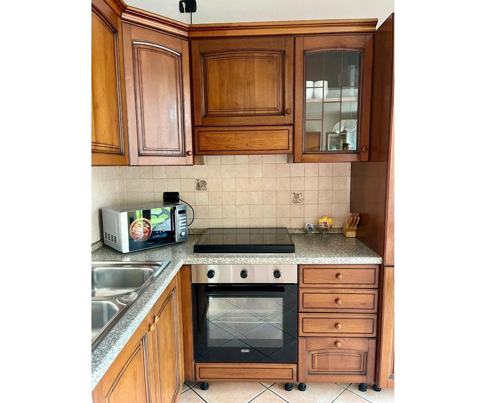 Apartment With Garden And Garage - Larihome A28