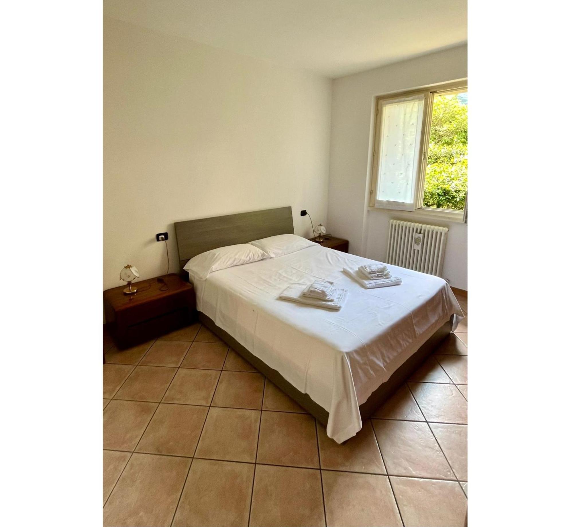 With Garden And Garage - Larihome A28 Apartment