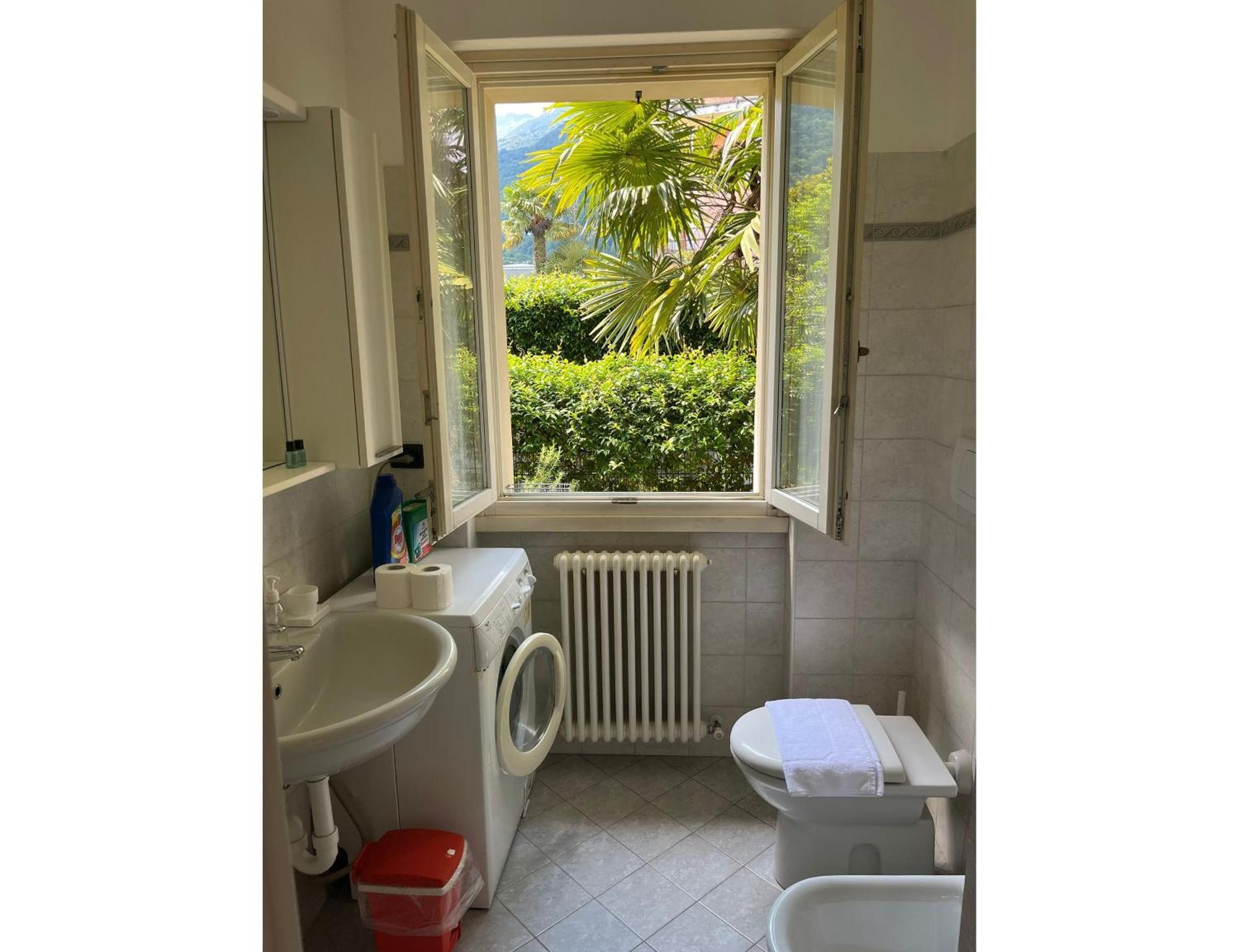 Apartment With Garden And Garage - Larihome A28 Dongo