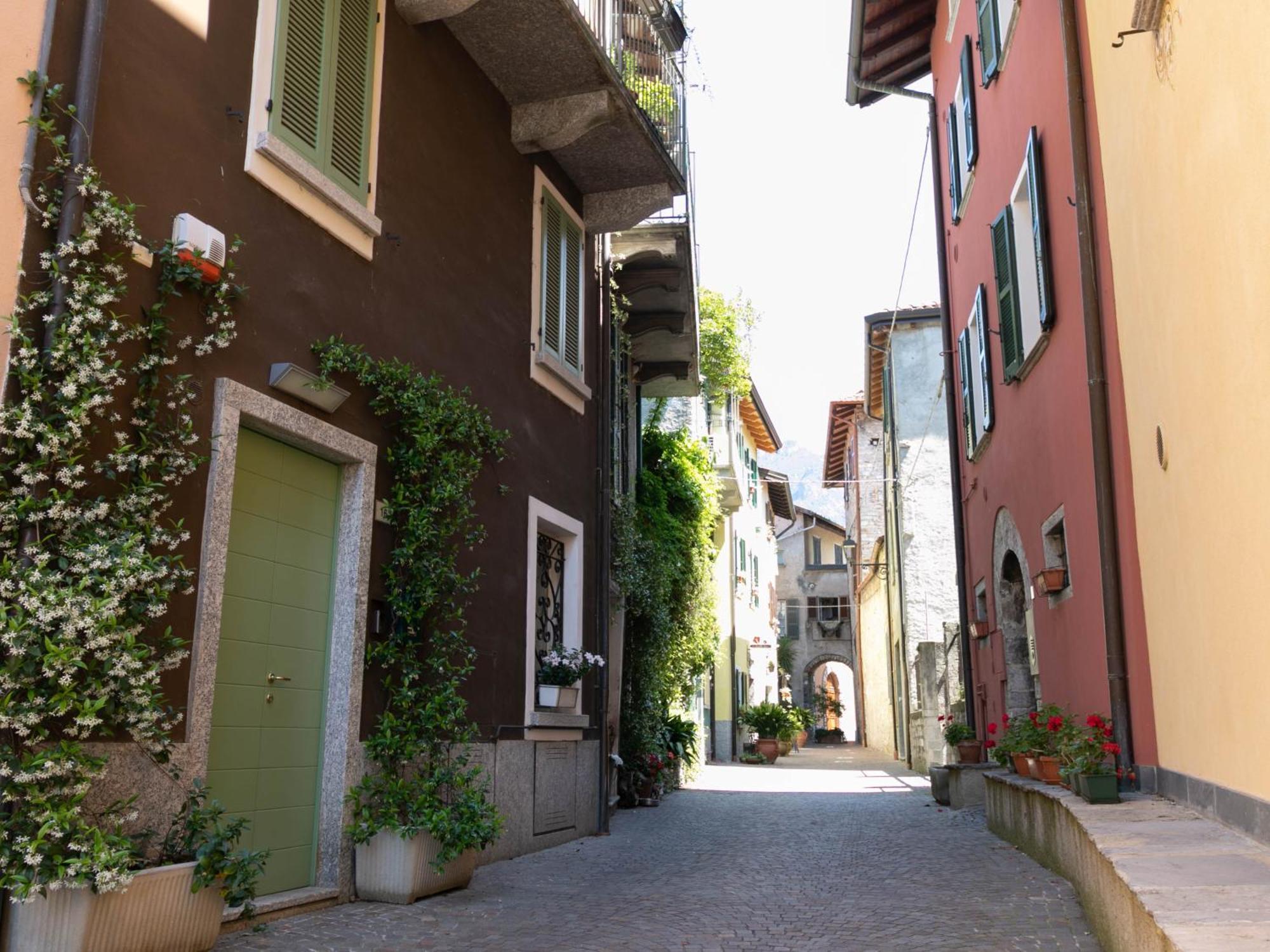 Mamma Ciccia - Fishermen's Alley * Mandello del Lario