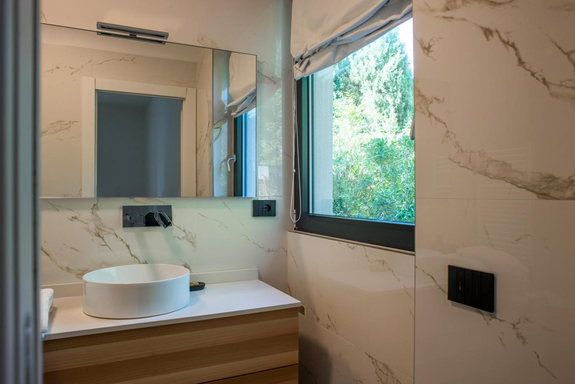 Apartment Olivo - By Myhomeincomo *