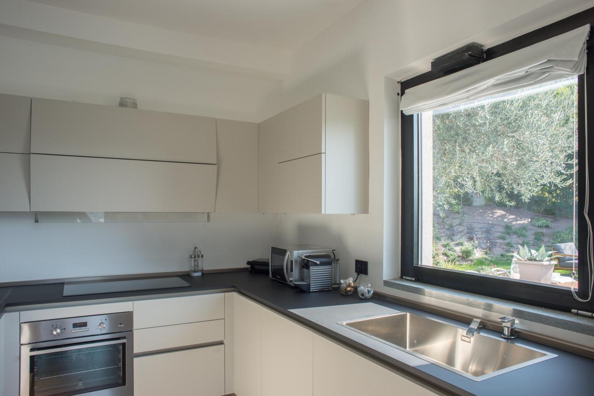 Olivo - By Myhomeincomo Apartment