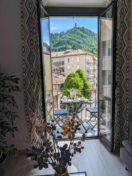 Apartment Bright Flat Just 10 Minutes From The Centre