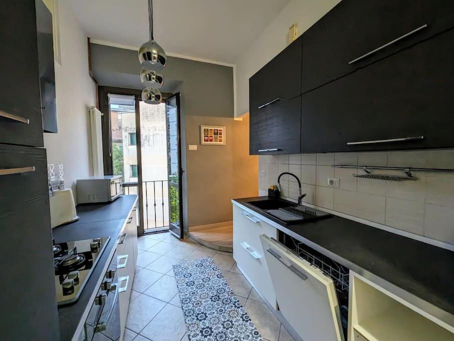 Bright Flat Just 10 Minutes From The Centre Como